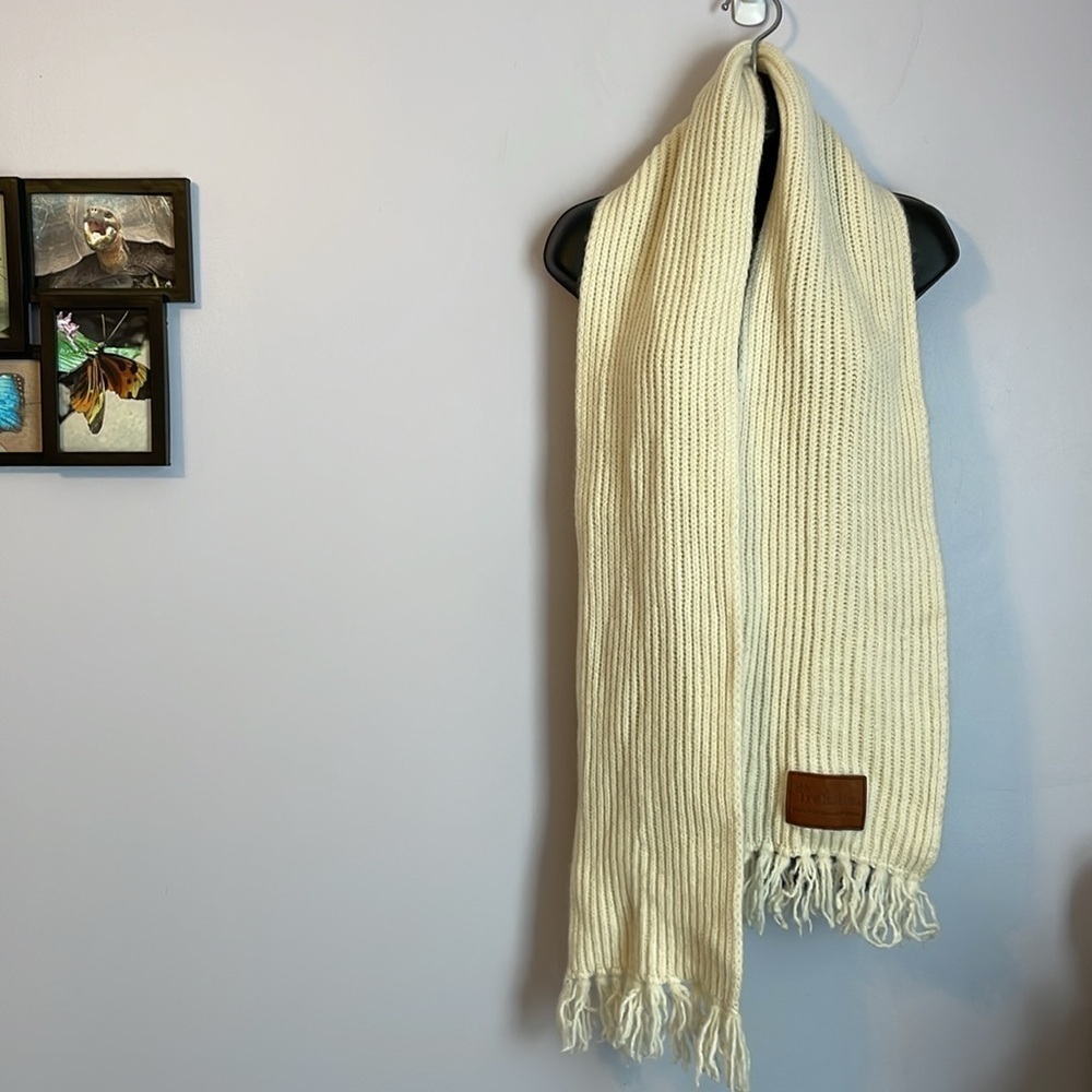 Treliske Pure New Zealand Wool Cream Chunky Knit Fringe Scarf